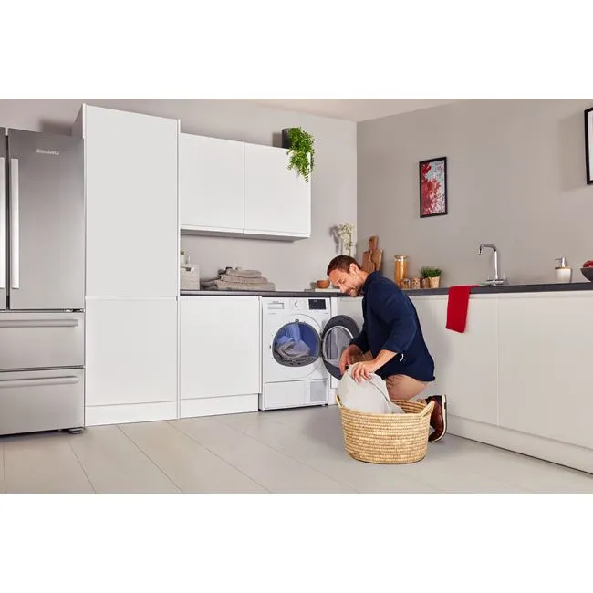 Blomberg 8kg Heat Pump Hybrid Tumble Dryer | LTH38420W