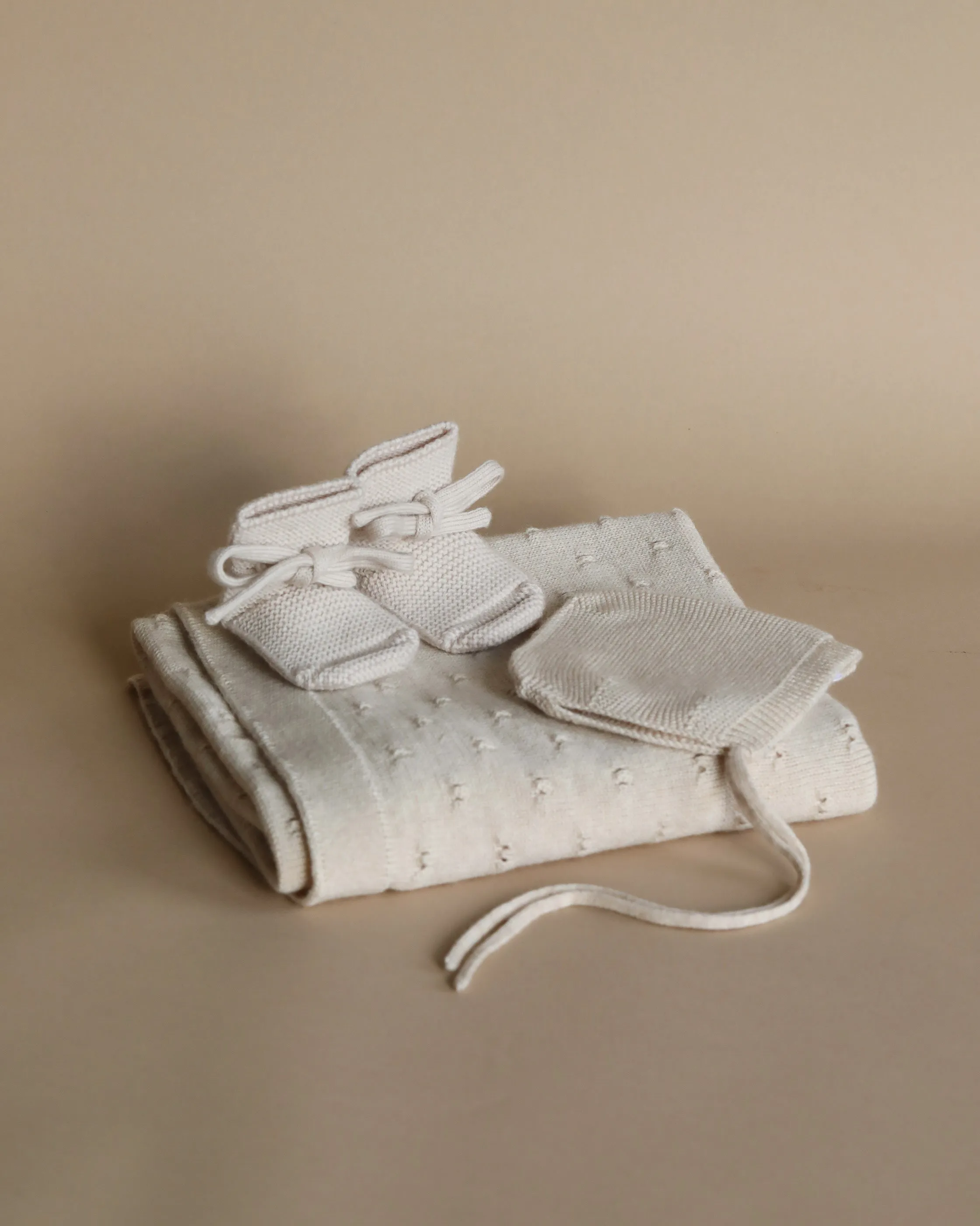 Handmade Merino Wool Newborn Bonnet - Cream