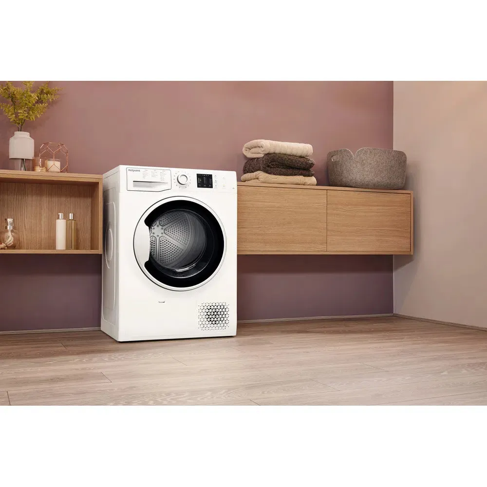 Hotpoint NTM1081WK 8Kg Heat Pump Tumble Dryer White