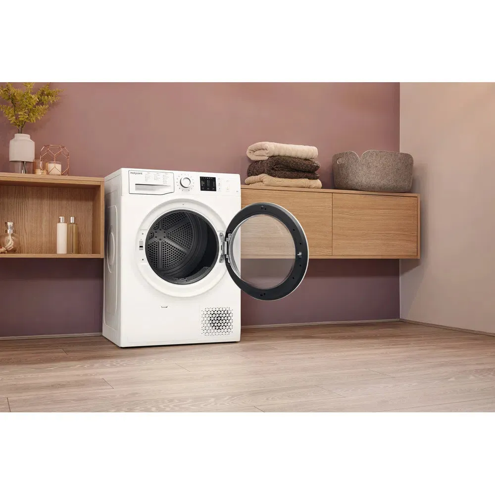 Hotpoint NTM1081WK 8Kg Heat Pump Tumble Dryer White