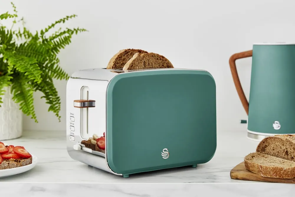 Nordic 2 Slice Toaster and Cordless Kettle Set in Green