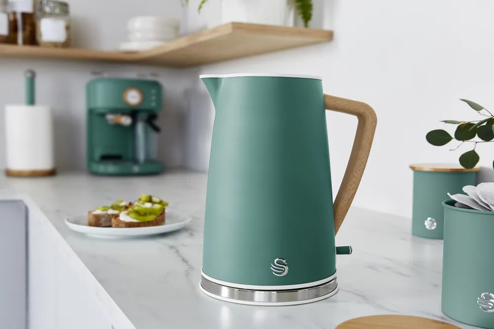 Nordic 2 Slice Toaster and Cordless Kettle Set in Green