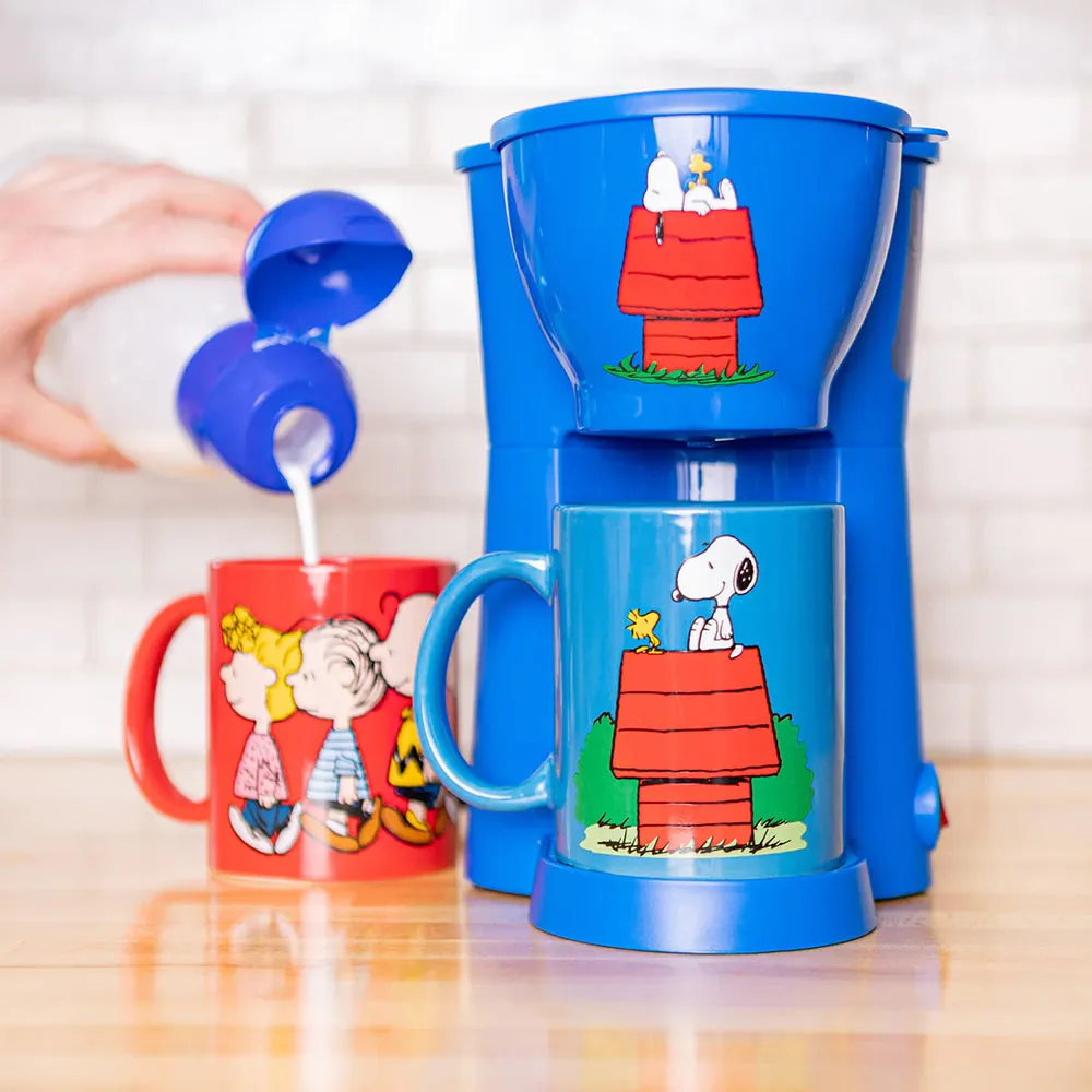 Peanuts Single Cup Coffee Maker Gift Set with 2 Mugs