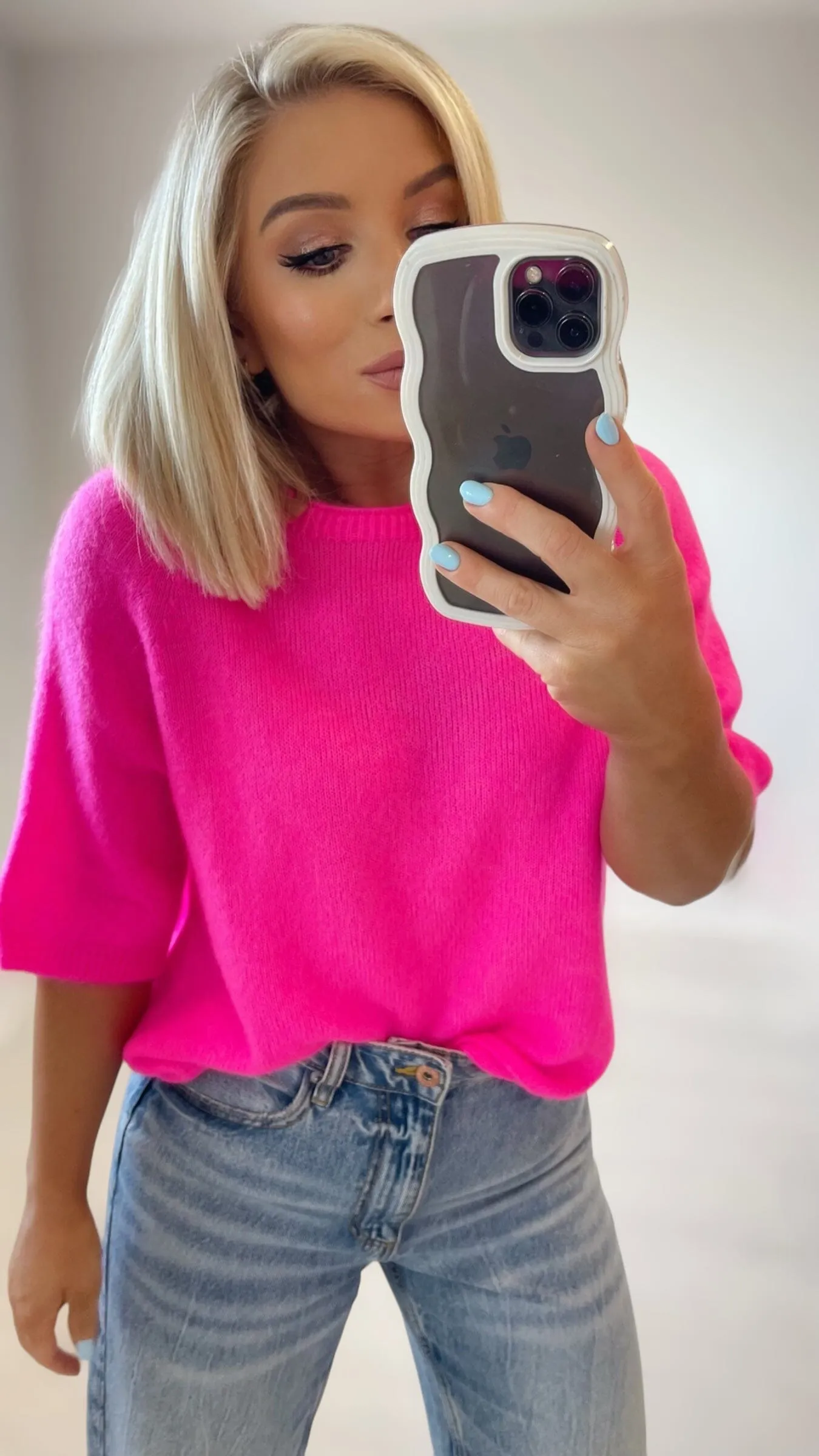 POLLY SUPER SOFT SWEATER - NEON PINK