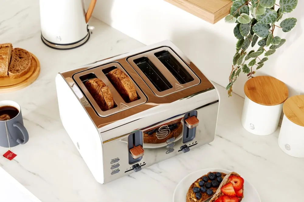 Swan 4 Slice Nordic Style Toaster