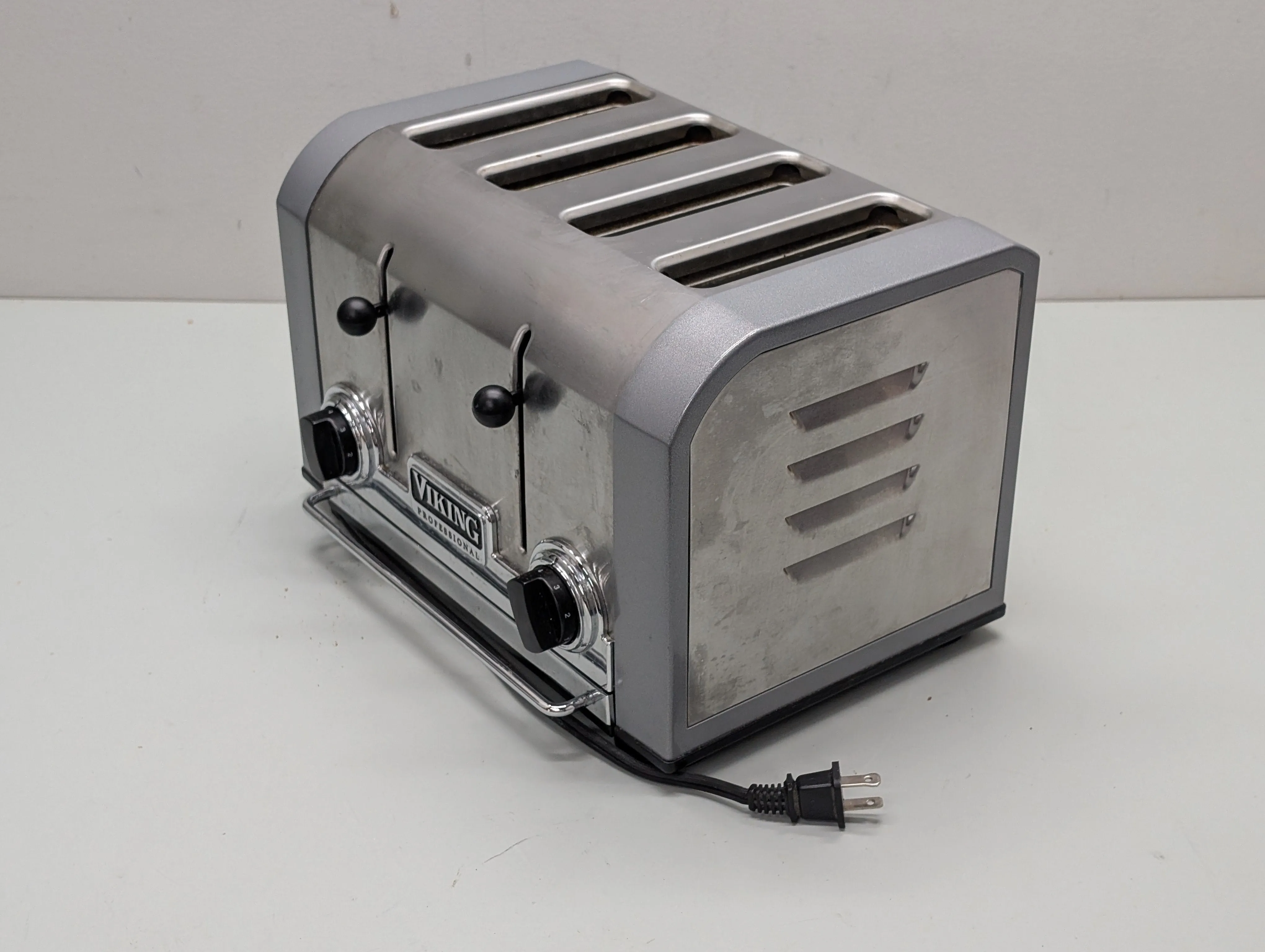 Viking Professional VT400 Series 4 Slice Toaster Stainless and Grey