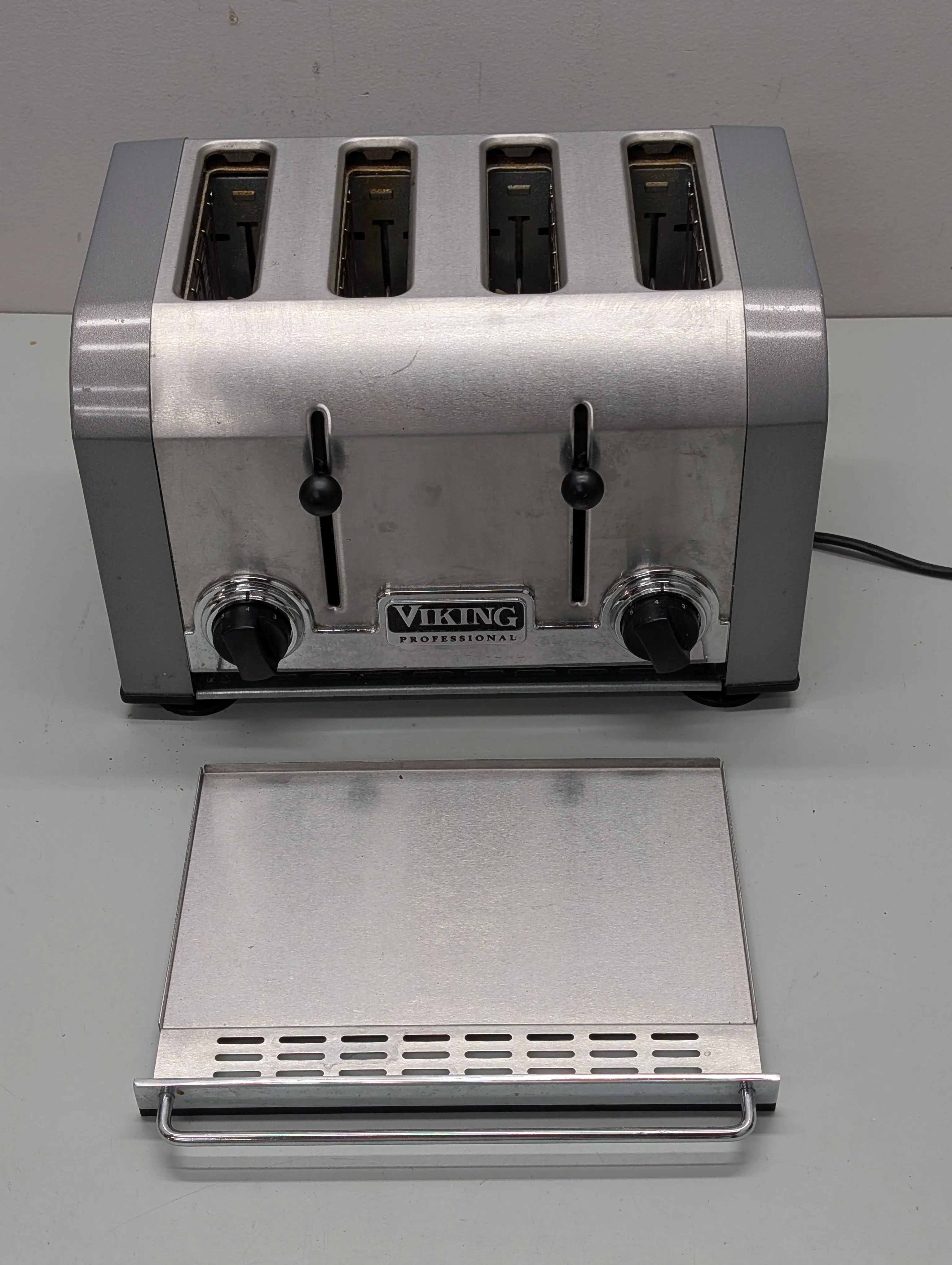 Viking Professional VT400 Series 4 Slice Toaster Stainless and Grey